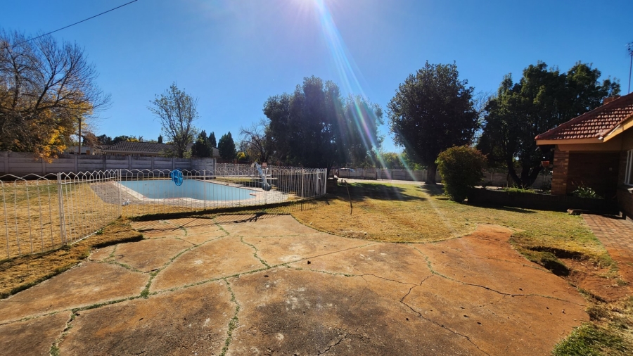 4 Bedroom Property for Sale in Stilfontein Ext 4 North West